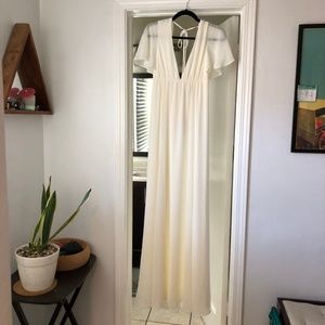 NWT Faye Flutter Maxi Dress